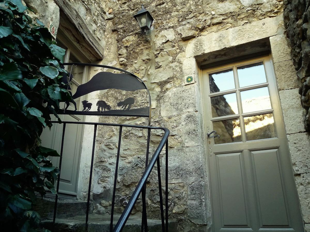 Les Buis De Lussan Bed & Breakfast Lussan  Exterior photo