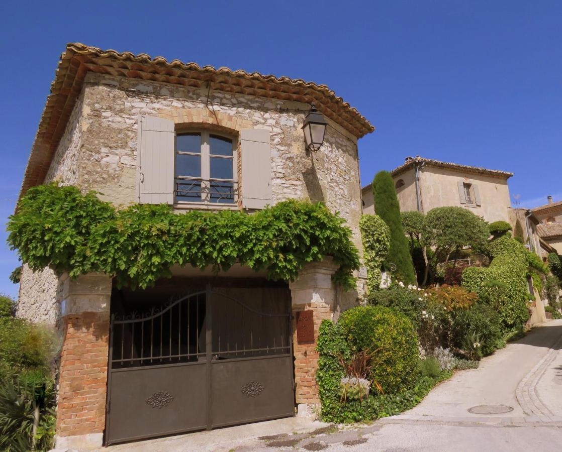 Les Buis De Lussan Bed & Breakfast Lussan  Exterior photo